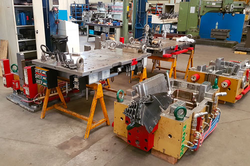 repair of plastic injection moulds repair of plastic injection moulds